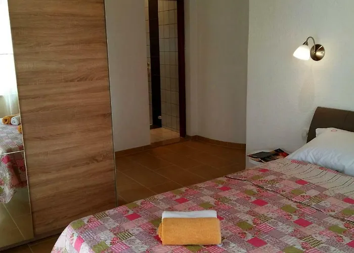 Apartments Nino Porec